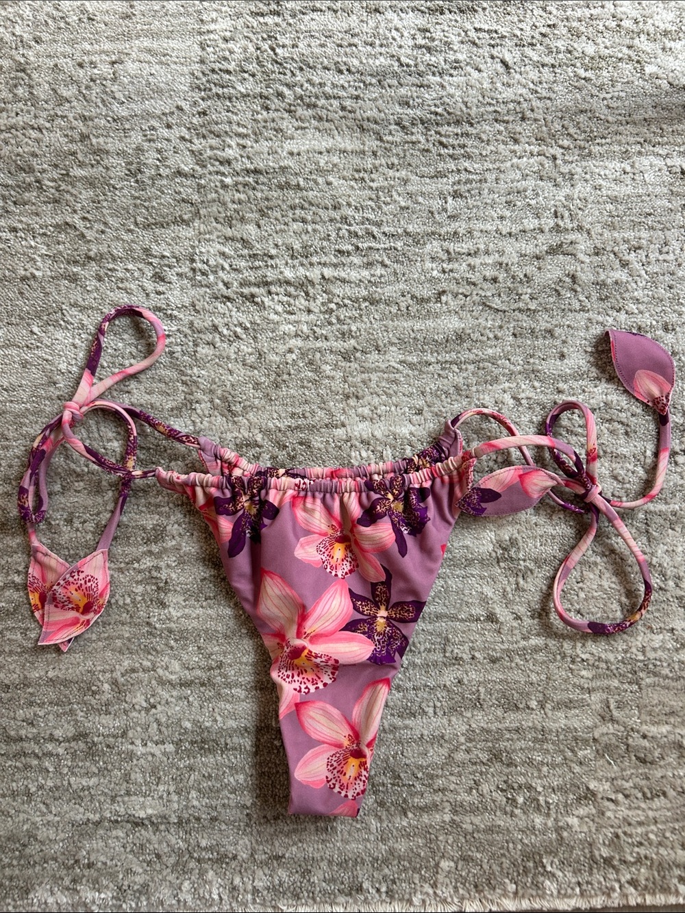 Benoa Nini Bottom in Bloom